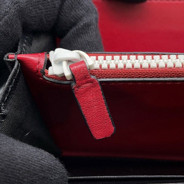 ヴァレンティノ・ガラヴァーニ 長財布 ロックスタッズ ラウンドジップ レザー VALENTINO 財布 黒