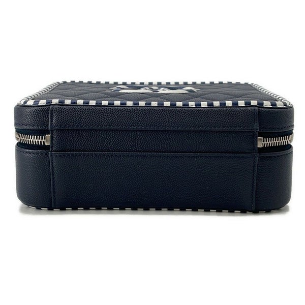 シャネル チェーンショルダーバッグ CCフィリグリー ボーダー バニティバッグ キャビアスキン A93343 CHANEL 白