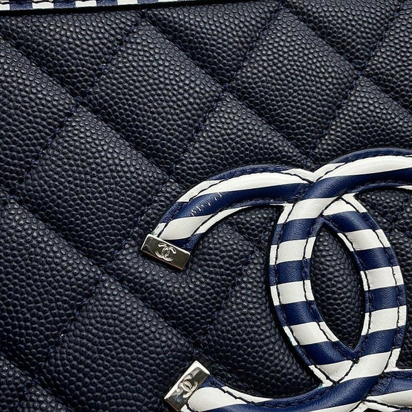 シャネル チェーンショルダーバッグ CCフィリグリー ボーダー バニティバッグ キャビアスキン A93343 CHANEL 白