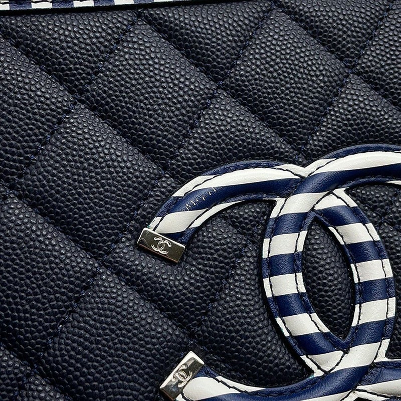 シャネル チェーンショルダーバッグ CCフィリグリー ボーダー バニティバッグ キャビアスキン A93343 CHANEL 白