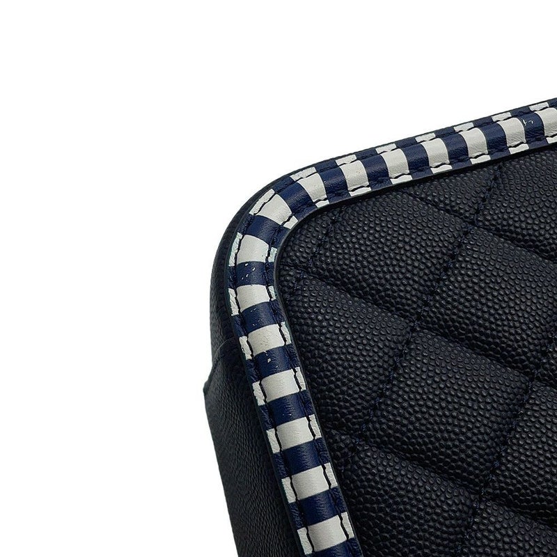 シャネル チェーンショルダーバッグ CCフィリグリー ボーダー バニティバッグ キャビアスキン A93343 CHANEL 白