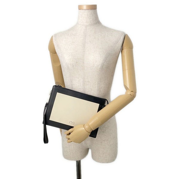 ヴァレンティノ・ガラヴァーニ クラッチバッグ Vスリング VALENTINO 黒