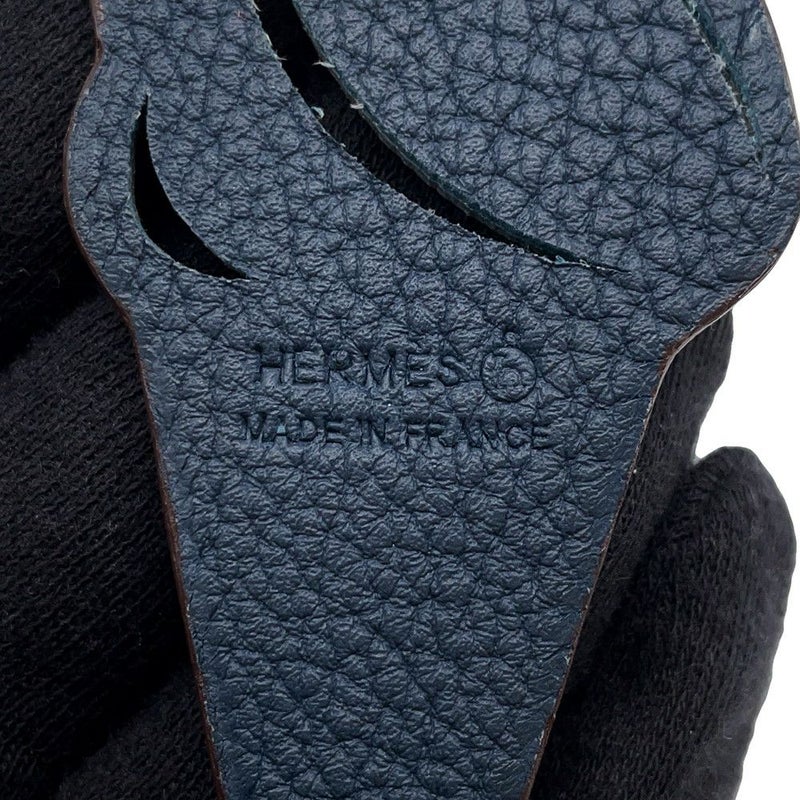 エルメス バッグチャーム プティアッシュ ソフトクリーム グリムエット/ブルーネイビー エプソン/トゴ HERMES