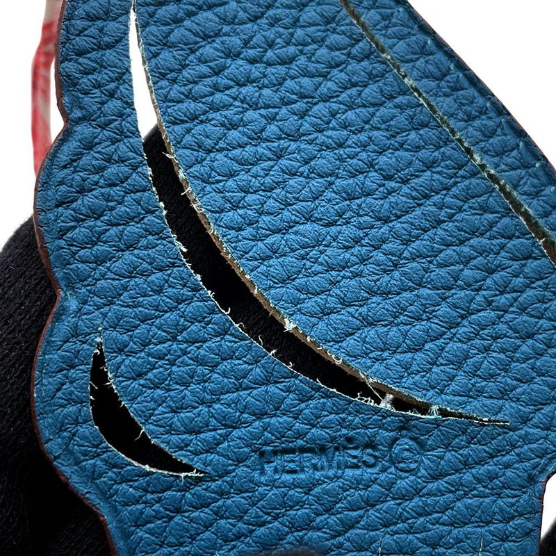 エルメス バッグチャーム プティアッシュ ソフトクリーム キャラメル/ブルーウートルメール エプソン/トゴ HERMES