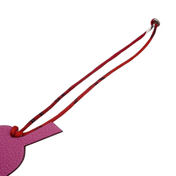 エルメス バッグチャーム プティアッシュ 洋ナシ ゴールド/マグノリア トゴ/シェブルミゾル HERMES