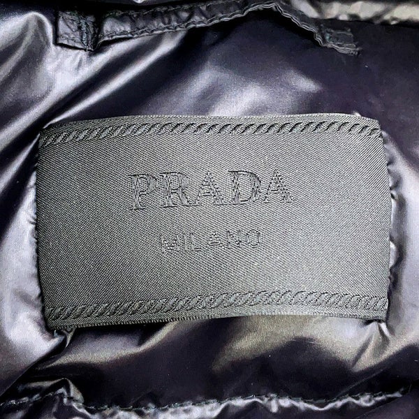 プラダ ダウンジャケット フード付 テクニカルファブリック メンズサイズM SGC689 PRADA アウター 黒