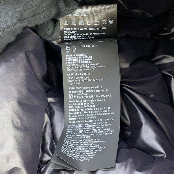 プラダ ダウンジャケット フード付 テクニカルファブリック メンズサイズM SGC689 PRADA アウター 黒