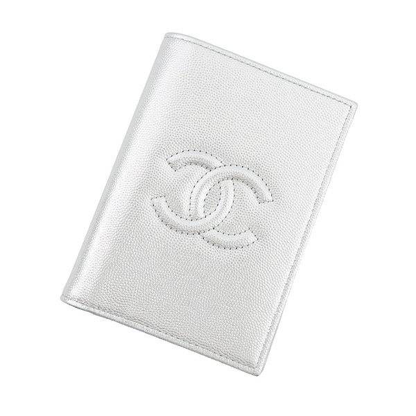 シャネル パスポートケース 二つ折り財布 ココマーク メタリック コンパクトウォレット キャビアスキン AP4665 CHANEL