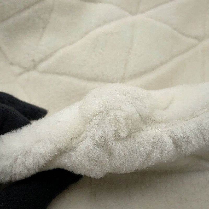 プラダ トートバッグ トライアングルロゴ ムートン 1BG130V PRADA ポーチ付き 白