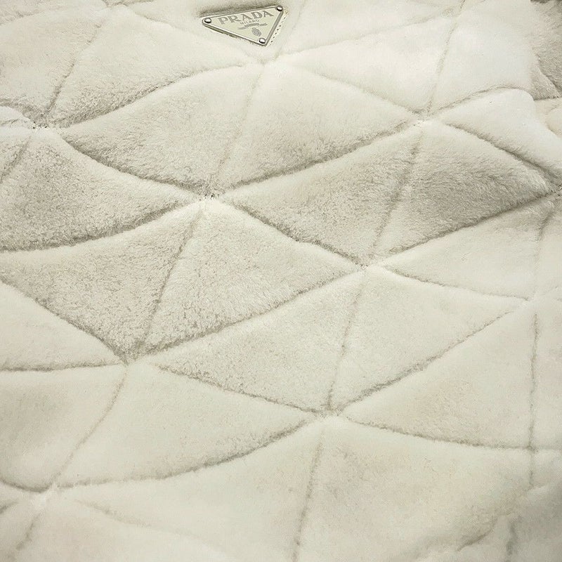 プラダ トートバッグ トライアングルロゴ ムートン 1BG130V PRADA ポーチ付き 白