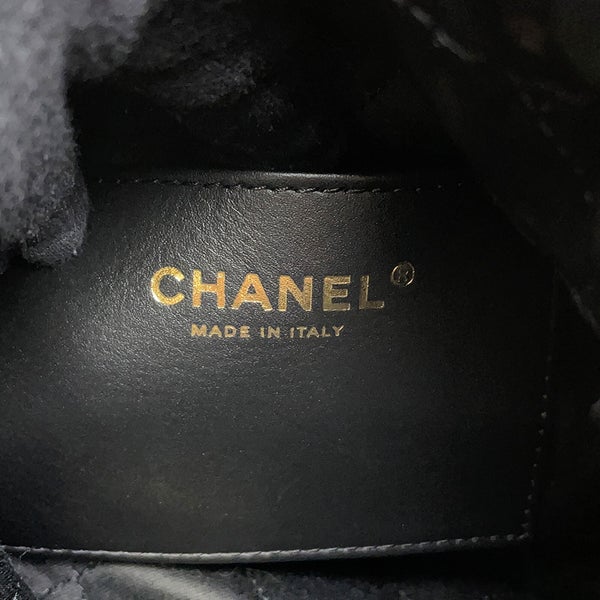 シャネル ハンドバッグ CHANEL 22 ミニ ココマーク シャイニーカーフレザー AS3980 CHANEL 2wayショルダー 黒