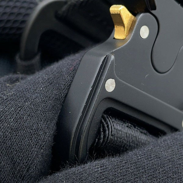 クリスチャン・ディオール ボディバッグ ミステリーランチコラボ ベルトバッグ ナイロン 1MIBO039MRN 黒 セール品