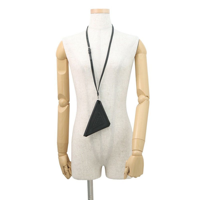 プラダ ポーチ トライアングルポーチ  サフィアーノ レザー 1TL445 PRADA 黒