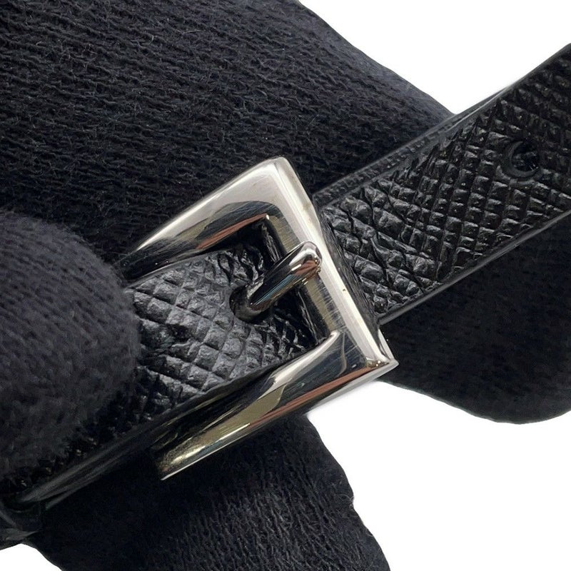 プラダ ポーチ トライアングルポーチ  サフィアーノ レザー 1TL445 PRADA 黒