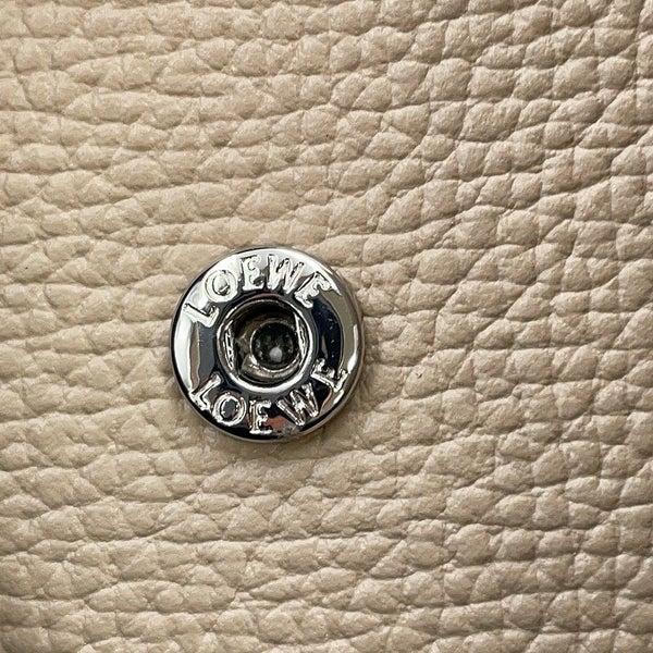 ロエベ 三つ折り財布 アナグラム バーティカル ウォレット スモール カーフレザー C821S33X12 LOEWE