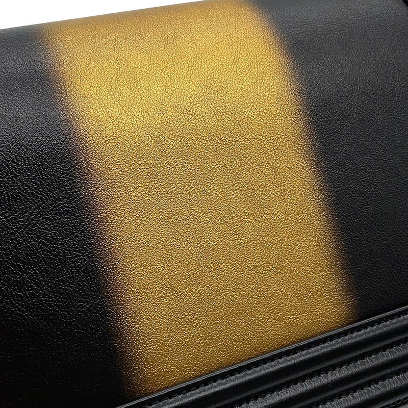 シャネル チェーンショルダーバッグ ボーイシャネル ストライプ レザー A67086 CHANEL バッグ 黒