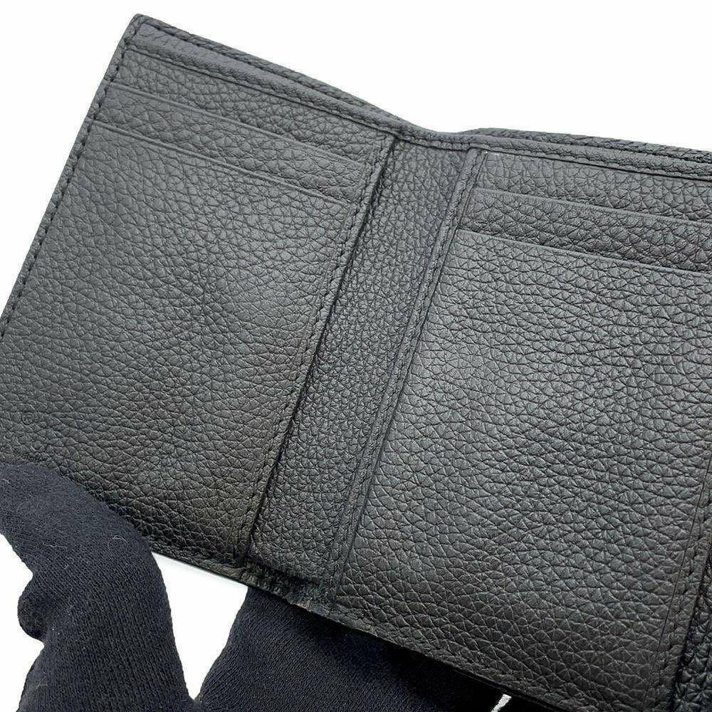 グッチ 三つ折り財布 エンボスロゴ コンパクトウォレット レザー