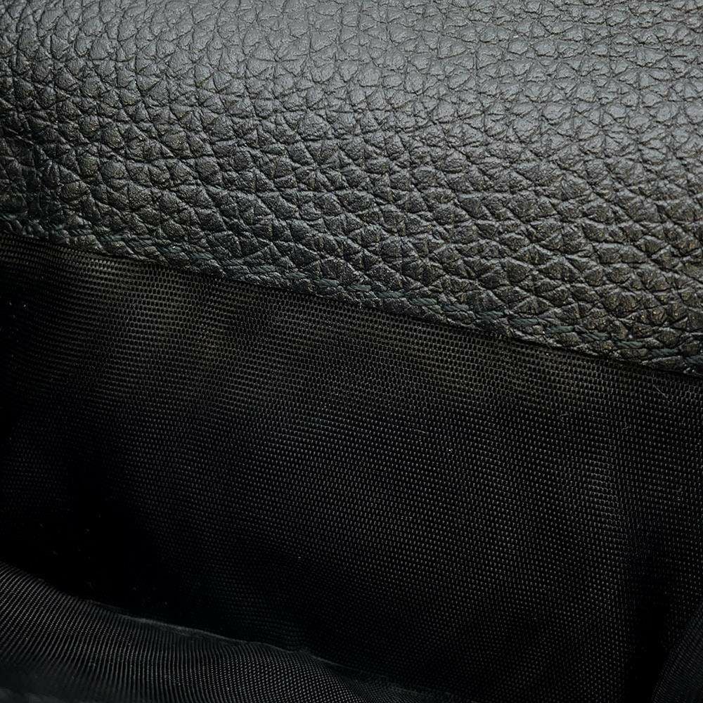 グッチ 三つ折り財布 エンボスロゴ コンパクトウォレット レザー