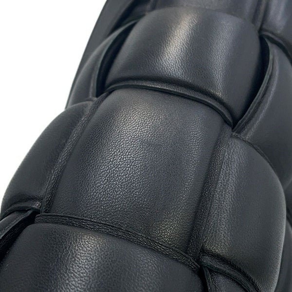 ボッテガヴェネタ ショルダーバッグ イントレチャート パデッド カセット ラムスキン 591970 BOTTEGA VENETA 黒