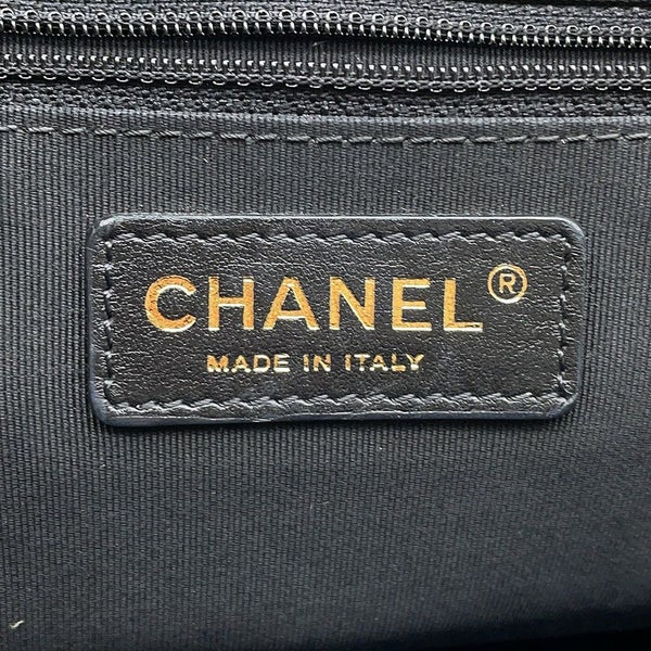 シャネル チェーンショルダーバッグ マトラッセ ココマーク バニティ ラムスキン  CHANEL 黒 2ｗay バッグ