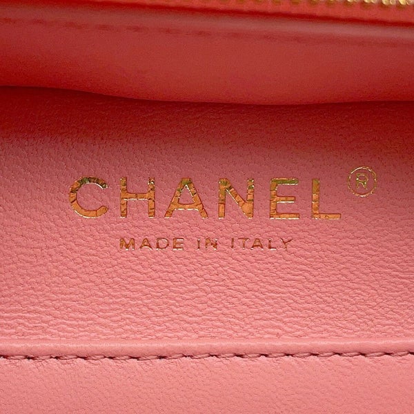 シャネル チェーンショルダーバッグ マトラッセ ココマーク バニティ トップハンドル ラムスキン AS3318 CHANEL バッグ