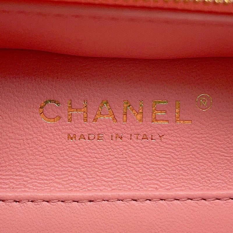 シャネル チェーンショルダーバッグ マトラッセ ココマーク バニティ トップハンドル ラムスキン AS3318 CHANEL バッグ