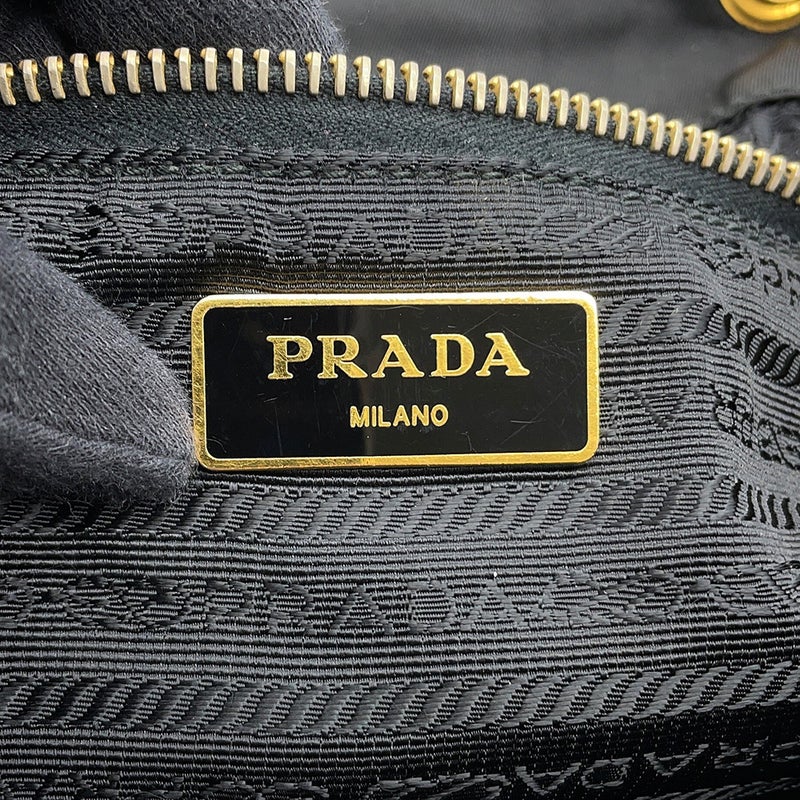 プラダ リュック トライアングルロゴ バックパック ナイロン/レザー BZ0030 PRADA リュックサック 黒