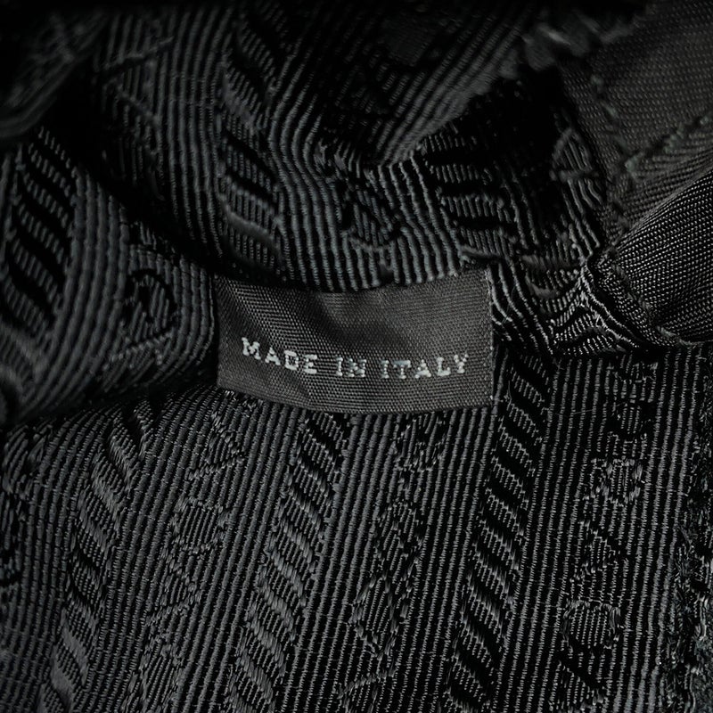 プラダ リュック トライアングルロゴ バックパック ナイロン/レザー BZ0030 PRADA リュックサック 黒