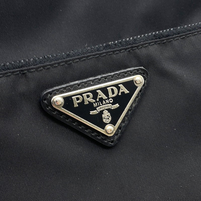 プラダ ショルダーバッグ リナイロン RE-NYLON トライアングルロゴ ナイロン 2VH048 PRADA 黒