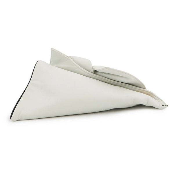 ロエベ クラッチバッグ リボン レザー 332.82.K78 LOEWE 白