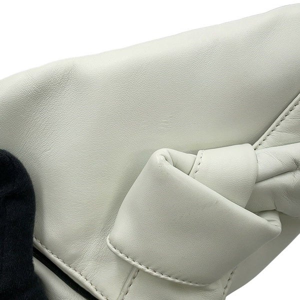 ロエベ クラッチバッグ リボン レザー 332.82.K78 LOEWE 白