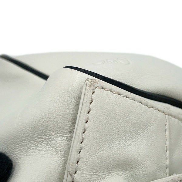 ロエベ クラッチバッグ リボン レザー 332.82.K78 LOEWE 白