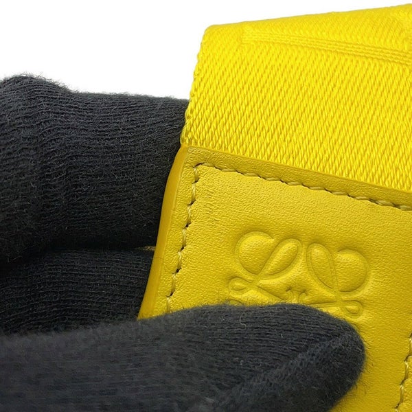 ロエベ ショルダーバッグ バーティカル クロスボディポケット アナグラム レザー C565S59X01 LOEWE メンズ