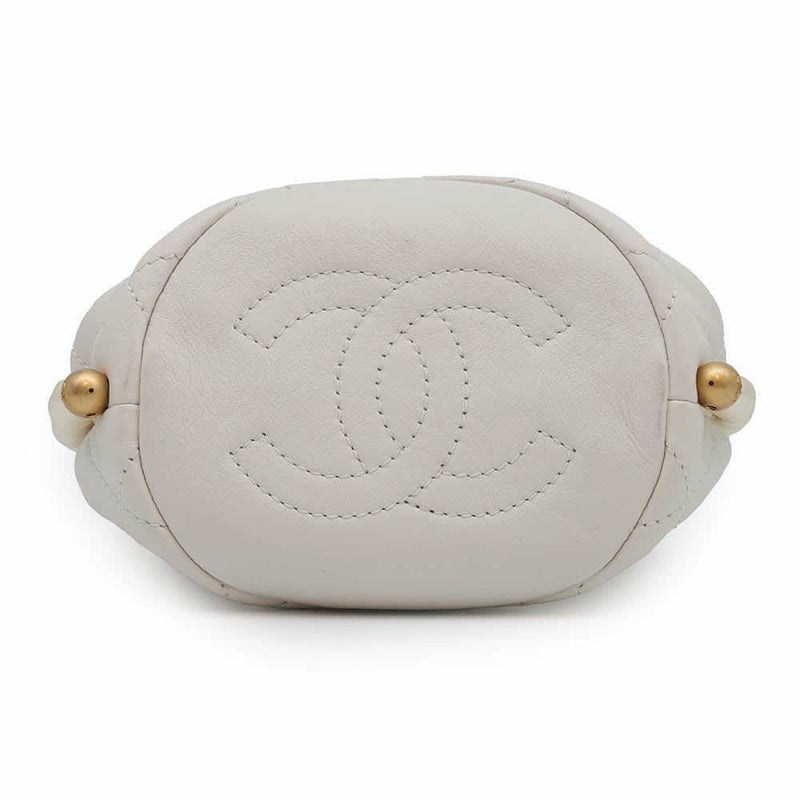 シャネル チェーンショルダーバッグ パール マトラッセ ココマーク AS2529 CHANEL ミニバッグ 白