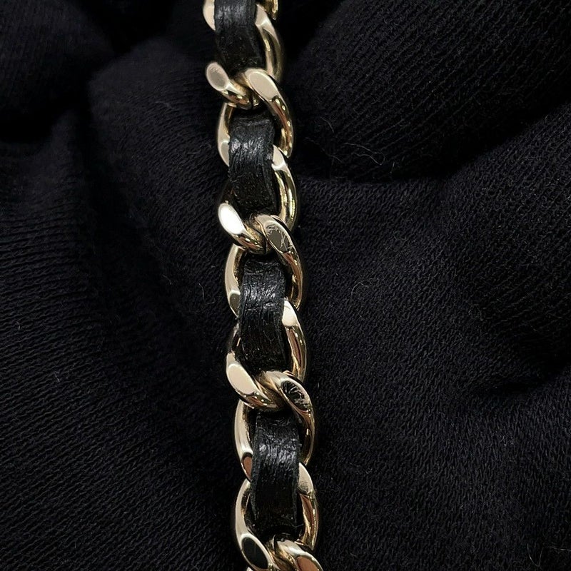 シャネル チェーンショルダーバッグ マトラッセ スモールヴァニティバッグ キャビアスキン AP2502 CHANEL 黒