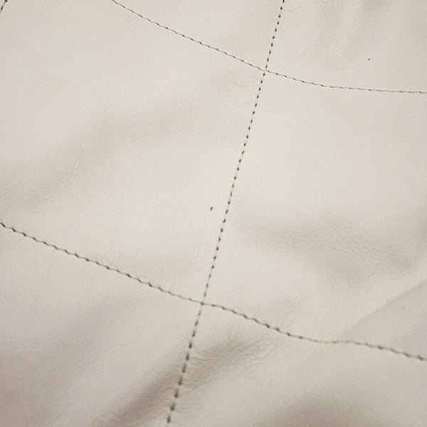 シャネル ハンドバッグ CHANEL 22 マトラッセ スモール シャイニーカーフスキン AS3260 ポーチ付き 白