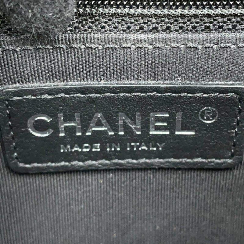 シャネル チェーンショルダーバッグ ココマーク マトラッセ キャビアスキン CHANEL ダブル フラップ 黒