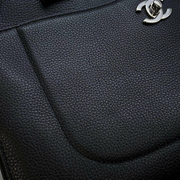 シャネル トートバッグ ネオエグゼクティブ ココマーク キャビアスキン A69930 CHANEL 2wayショルダーバッグ 黒