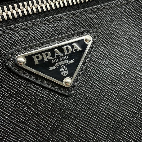 プラダ ボディバッグ トライアングルロゴ レザー 2VZ031 PRADA 黒