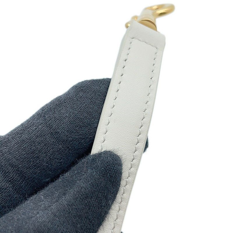 セリーヌ ハンドバッグ  ニノ  ミディアム トリオンフ スムースサテンドカーフスキン117523GG2 CELINE 2wayショルダー 白