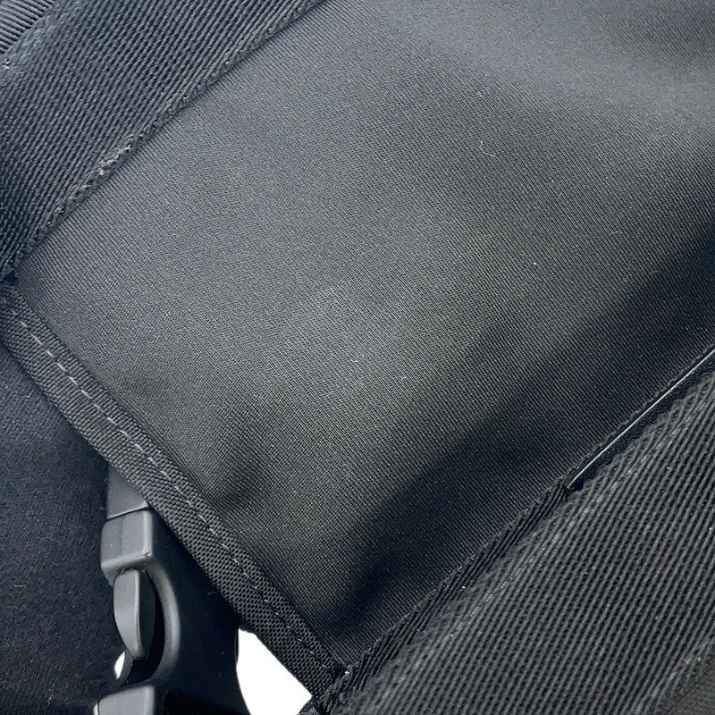 ヴァレンティノ・ガラヴァーニ ボディバッグ VLTN キャンバス VALENTINO ウエストバッグ 黒