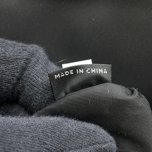 プラダ リュックサック トライアングルロゴ ナイロン PRADA バックパック 黒