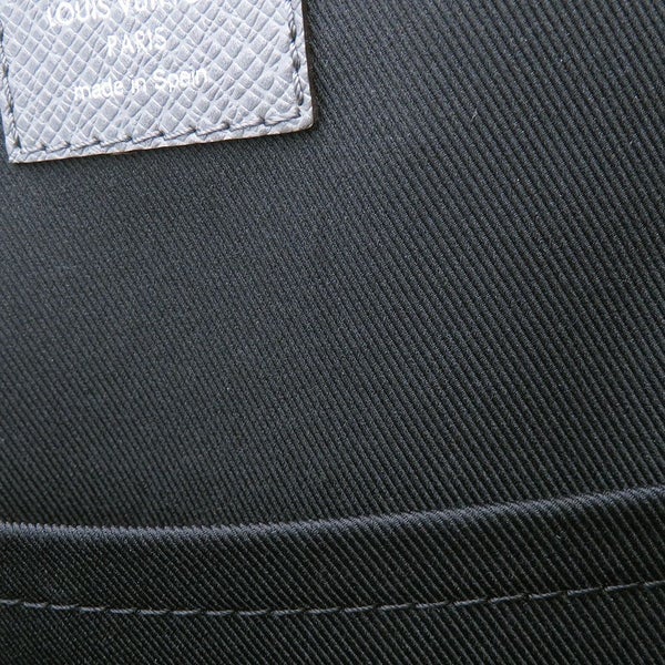 ルイヴィトン ボディバッグ タイガ アヴェニュー・スリングバッグ M30951 LOUIS VUITTON ヴィトン バッグ