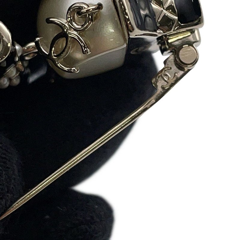シャネル ブローチ 人形モチーフ フェイクパール ココマーク ABG223 CHANEL アクセサリー 黒