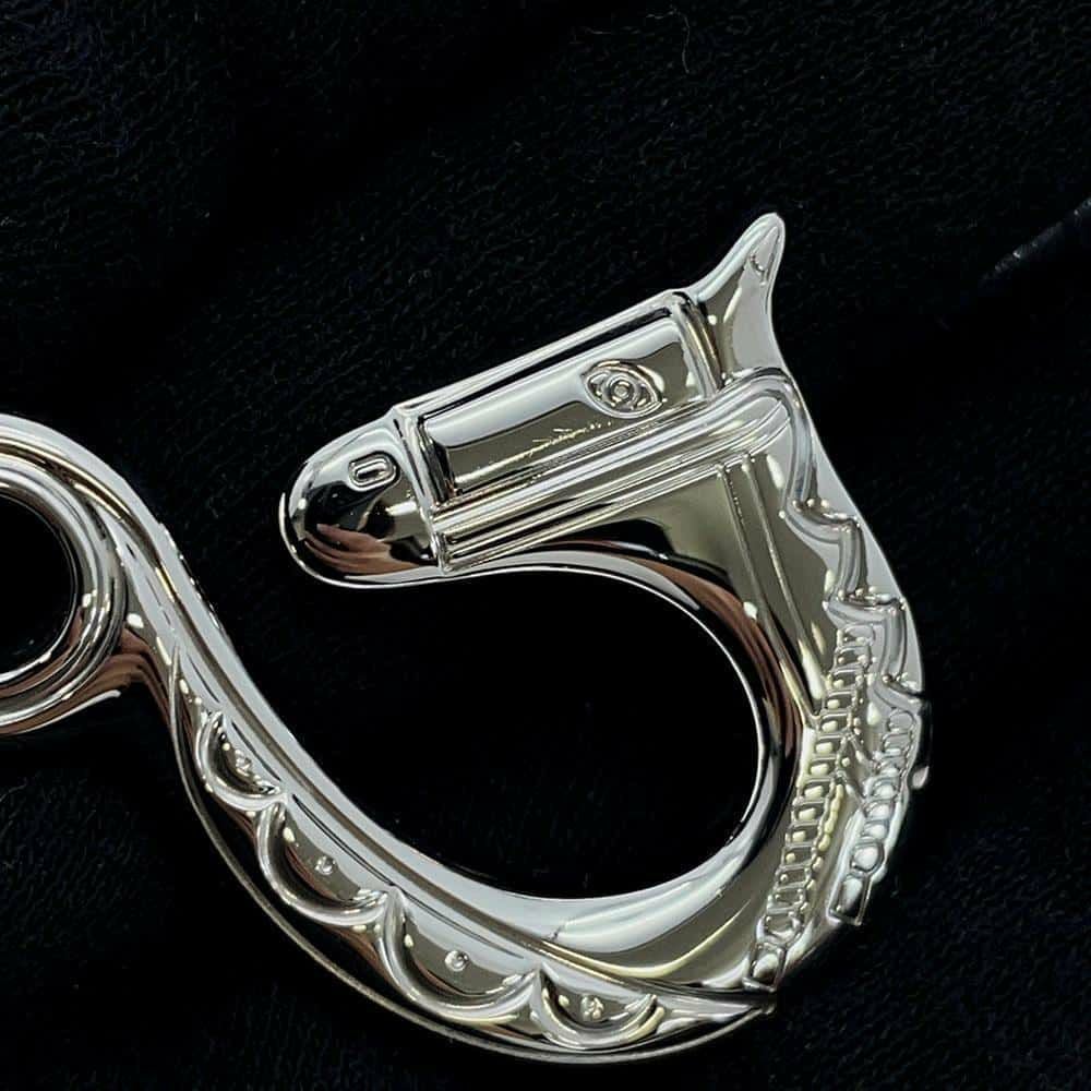 エルメス キーホルダー シュヴァル 花火師 ステンレススティール