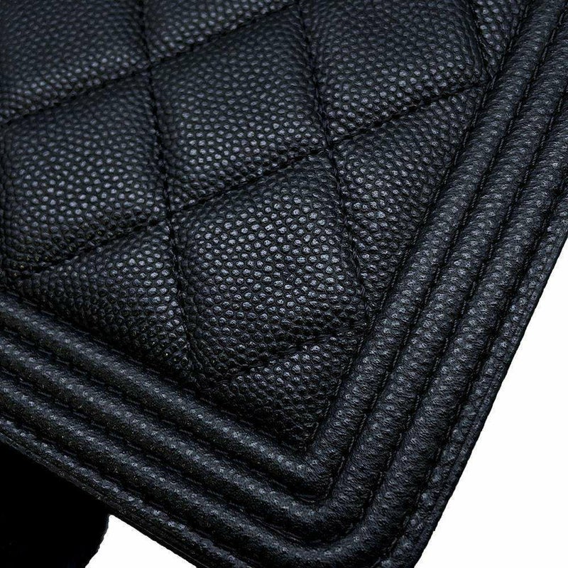 シャネル チェーンウォレット ボーイシャネル マトラッセ ココマーク キャビアスキン AP1117 CHANEL 黒