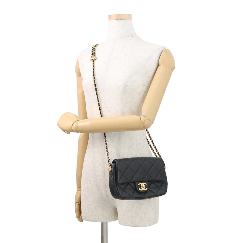シャネル チェーンショルダーバッグ ミニマトラッセ フェイクパール ラムスキン AS2855 CHANEL バッグ 2ｗay 黒