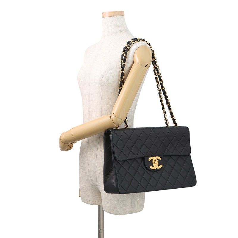 シャネル チェーンショルダーバッグ デカマトラッセ ココマーク シングルフラップ ラムスキン A01094 CHANEL 黒
