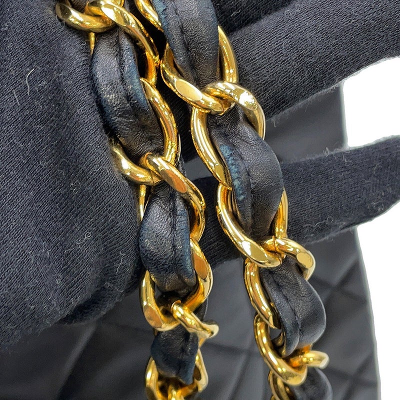 シャネル チェーンショルダーバッグ デカマトラッセ ココマーク シングルフラップ ラムスキン A01094 CHANEL 黒