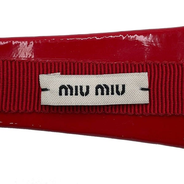 ミュウミュウ カチューシャ ロゴ パテントレザー 5IH025 Miu Miu ヘアアクセサリー